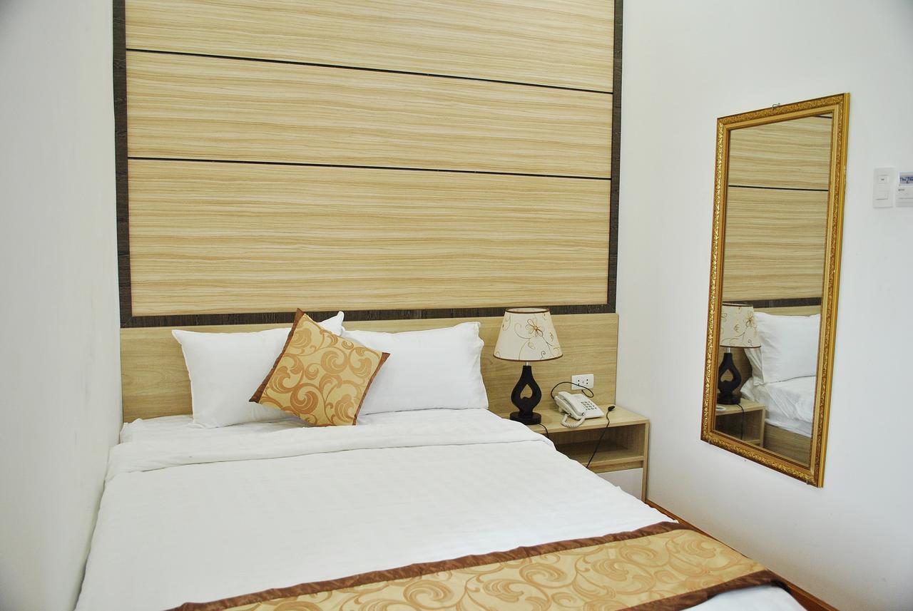 Phi Long Hotel Tuy Hoa Exterior photo